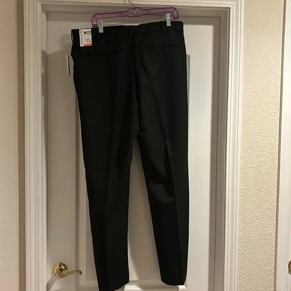 Van Heusen Classic Fit 38x32 Flat Men’s Dress Slacks Pants - Picture 4 of 5